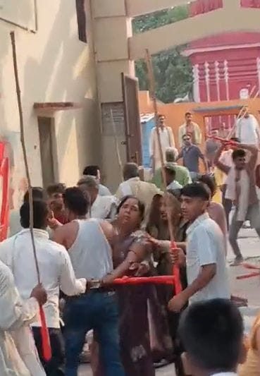तिलहर में मारपीट में घायल युवक। स्रोत: वीडियो ग्रेब