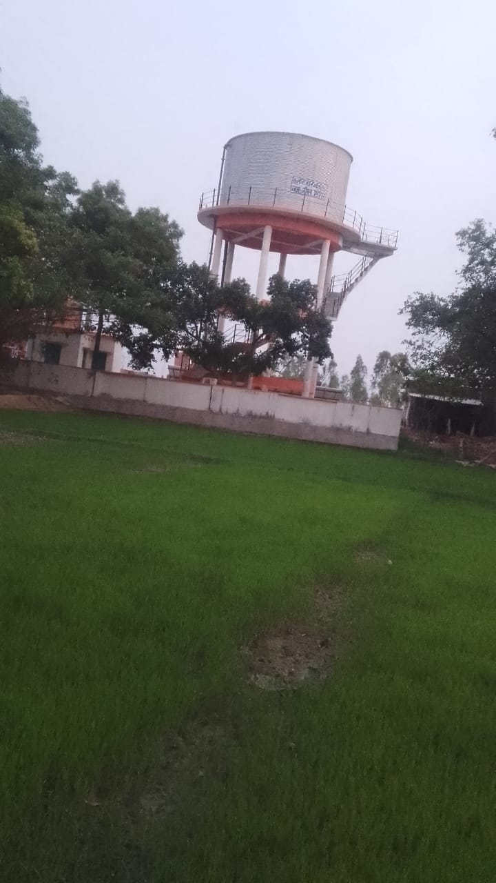 युसुफपुर रारा गांव में सूखी पड़ी पानी की टोटी। संवाद