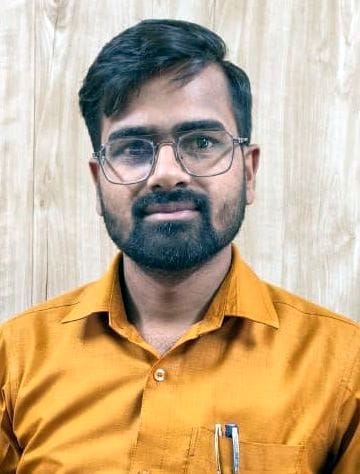 फोटो 30जेएनडी02-शहर में एक जगह जला हुआ ट्रांसफार्मर। संवाद फोटो 30जेएनडी02-शहर में एक जगह जला हुआ ट्रांसफार्मर। संवाद