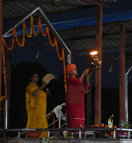 ज्येष्ठ पूर्णिमा पर गोमती महाआरती और सनातन समागम