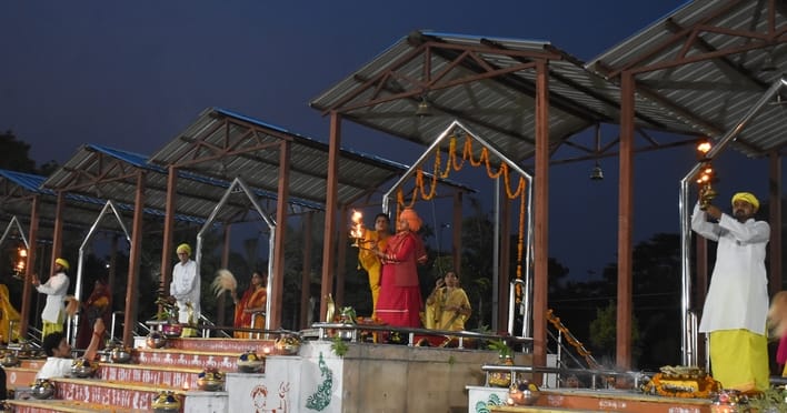 ज्येष्ठ पूर्णिमा पर गोमती महाआरती और सनातन समागम