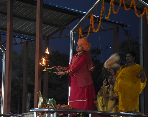 ज्येष्ठ पूर्णिमा पर गोमती महाआरती और सनातन समागम