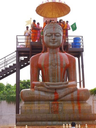 काकोरी जैन मंदिर में मोक्ष कल्याणक के साथ छह दिवसीय पंचकल्याणक प्रतिष्ठा महोत्सव का समापन काकोरी जैन मंदिर में मोक्ष कल्याणक के साथ छह दिवसीय पंचकल्याणक प्रतिष्ठा महोत्सव का समापन
