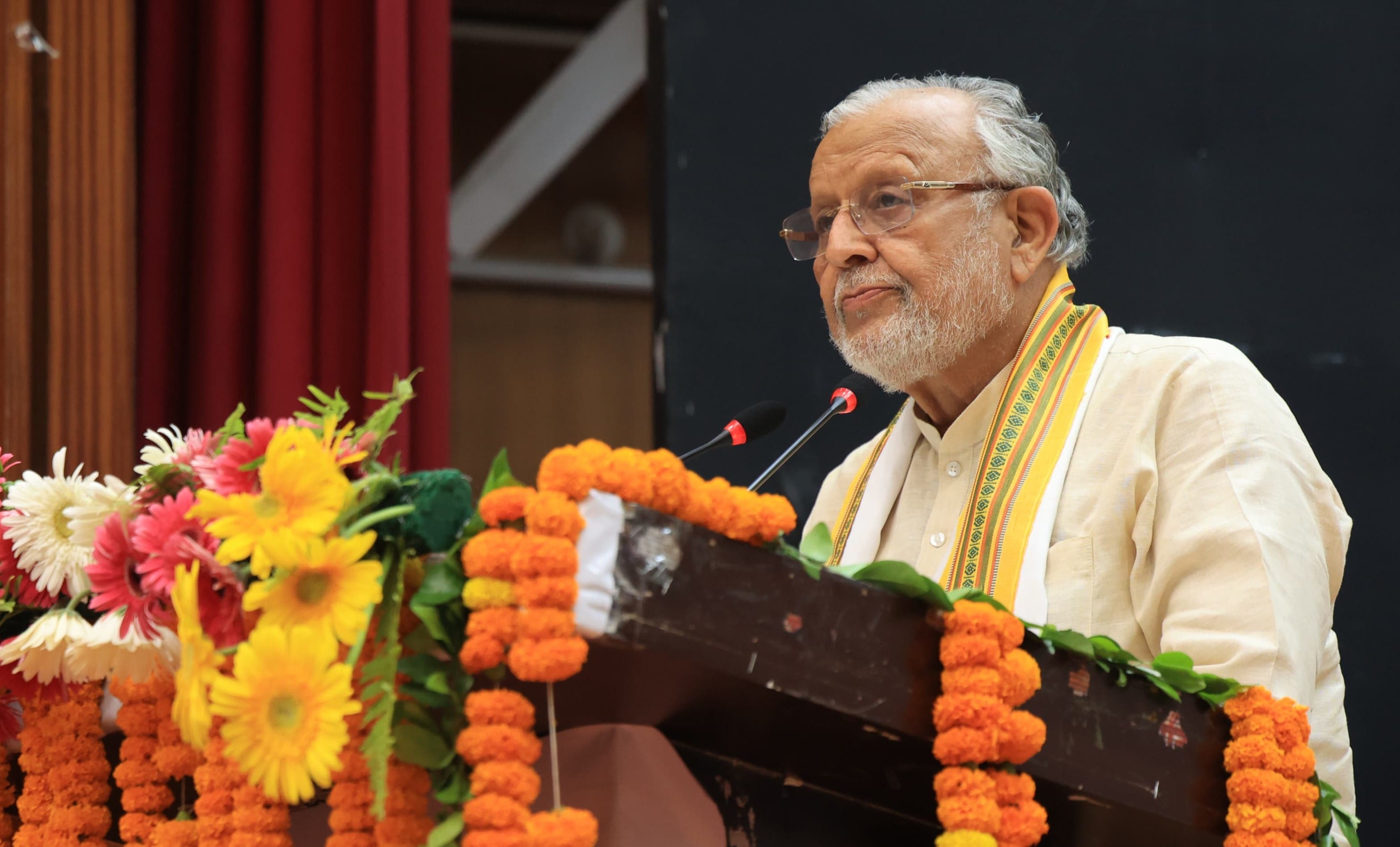 संस्कृति एवं राज्य कर विभाग ने दानवीर भामाशाह की जयंती पर सोमवार को हजरतगंज के विश्वेश्वरैया सभ