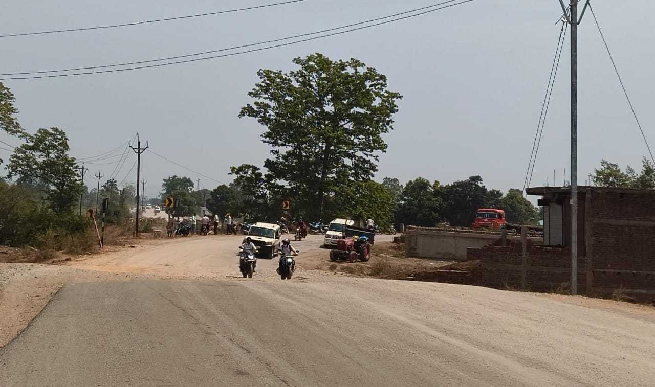 रात में ही घायलों को अस्पताल में भर्ती किया गया 
