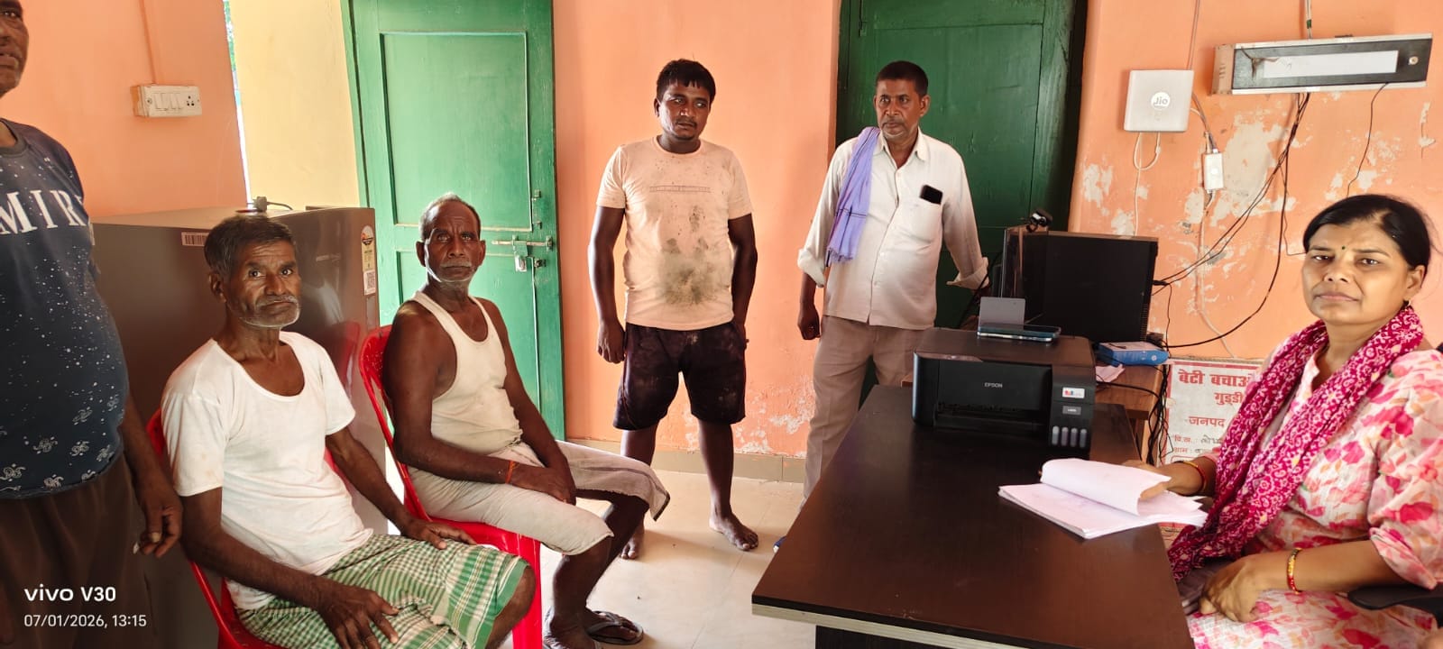 फोटो-18-ग्राम पंचायत पुरवा पिपरिया में बंद पंचायत भवन। संवाद
