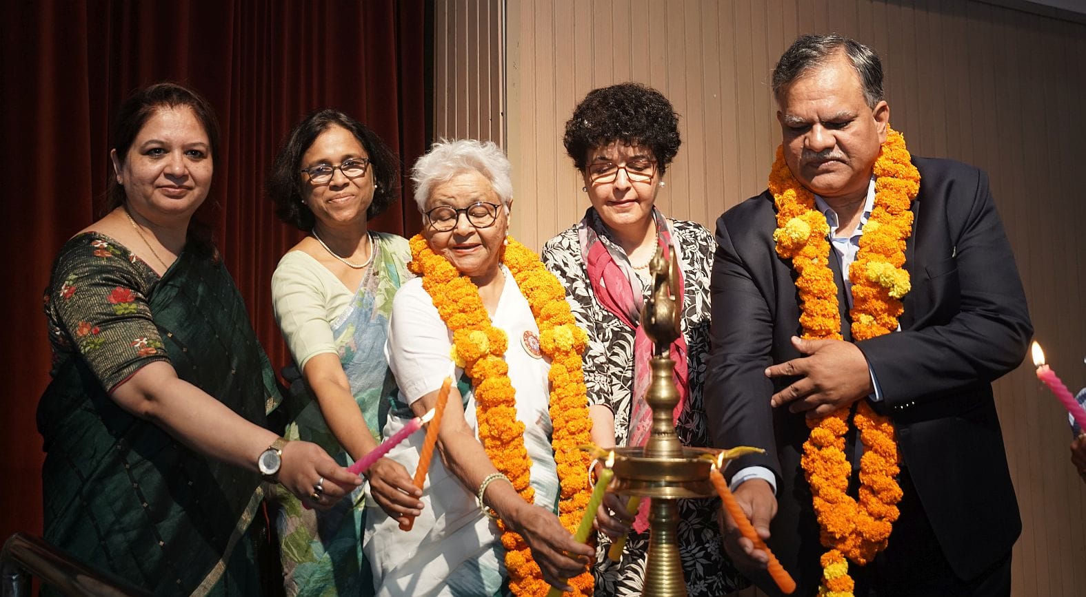 सिटी मांटेसरी स्कूल में ‘शिक्षक स्वागत समारोह’ का आयोजन किया, इसमें मेधावी छात्रों को सम्मानित 