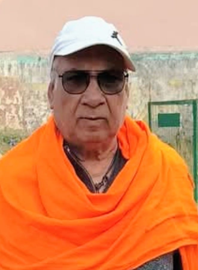 अधिवक्ता अमित कामिल जिनका जलभराव पर बयान है। (मवाना)