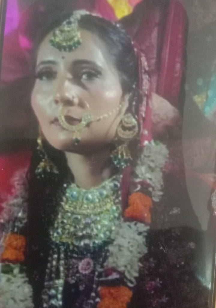 फंदा लगाकर मृतक विजय यादव की फाइल फोटो। स्रोत-परिजन फंदा लगाकर मृतक विजय यादव की फाइल फोटो। स्रोत-परिजन