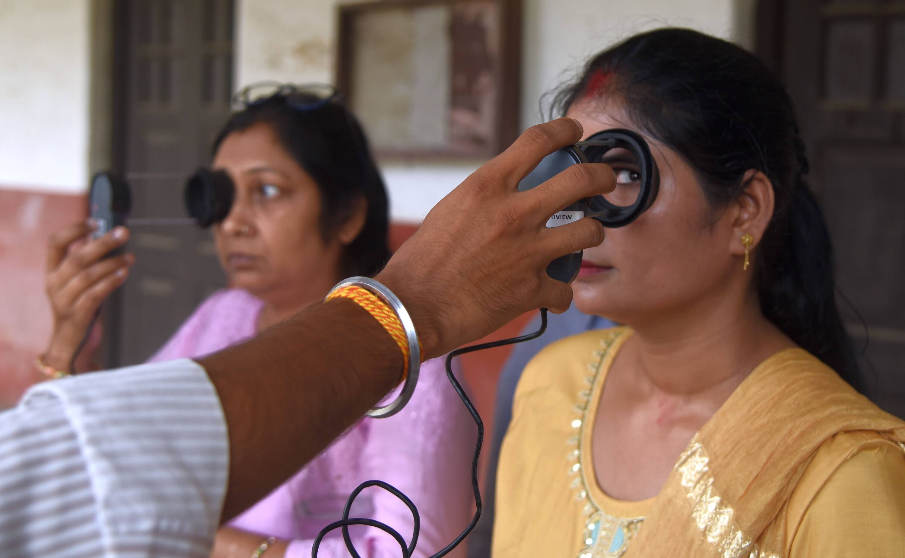 बृहस्पतिवार को यूपी टीईटी परीक्षार्थियों की भीड़ रेलवे स्टेशनों व बस अड्डों पर उमड़ी। बृहस्पतिवार को यूपी टीईटी परीक्षार्थियों की भीड़ रेलवे स्टेशनों व बस अड्डों पर उमड़ी।