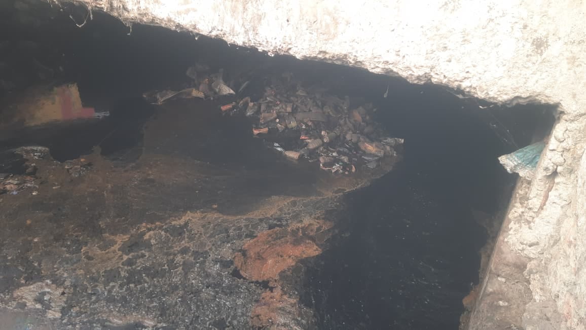 जगाधरी के राजेश नगर कॉलोनी में गंदगी से अटा नाला। संवाद