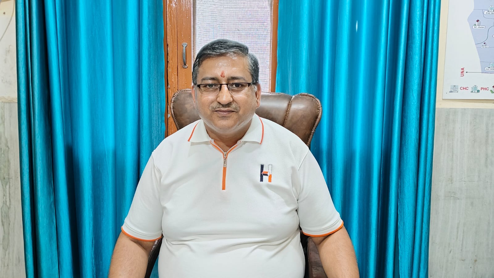 नगर परिषद नादौन के वार्ड नंबर चार में आ रहा मटमैला पानी। संवाद नगर परिषद नादौन के वार्ड नंबर चार में आ रहा मटमैला पानी। संवाद