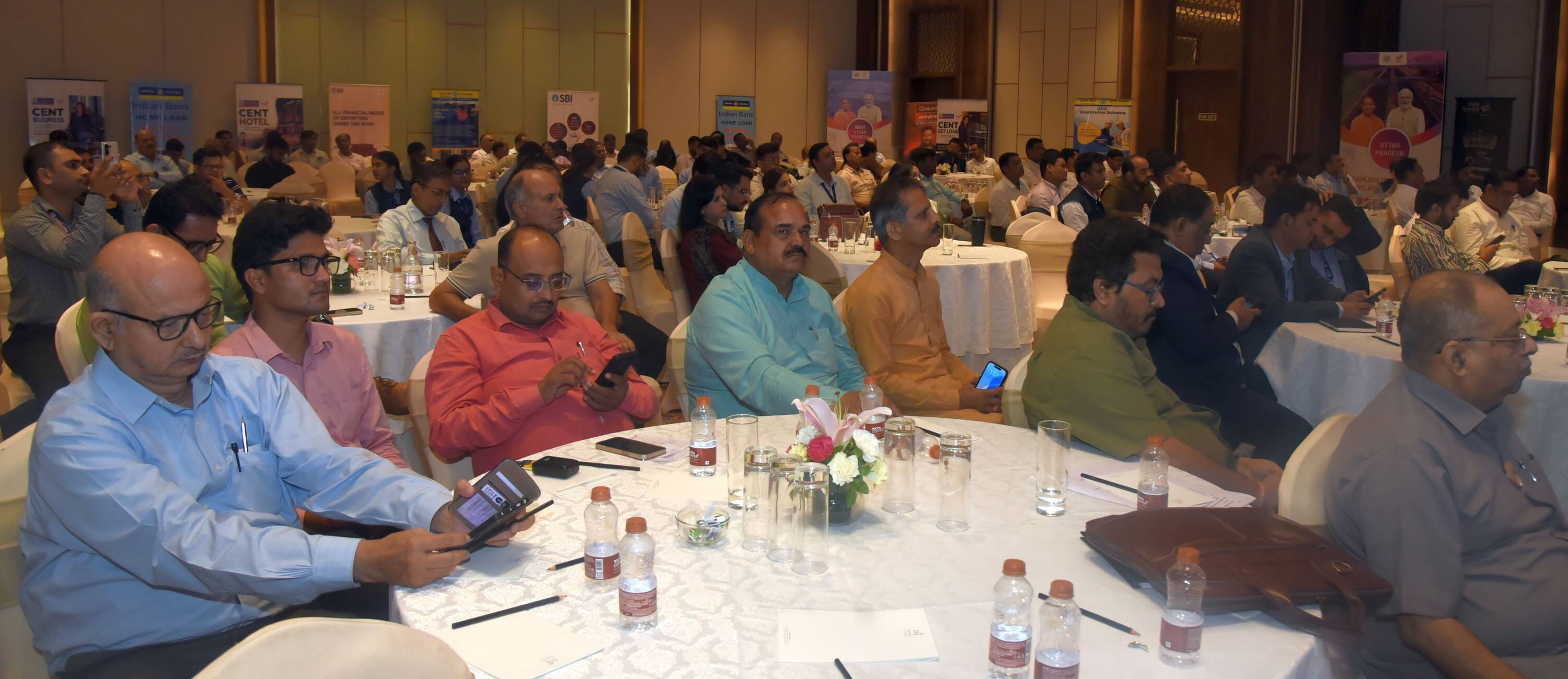 गोमतीनगर में शुक्रवार को प्रदेश सरकार के सहयोग से सातवें उत्तर प्रदेश इंफ्रास्ट्रक्चर लीडरशिप स गोमतीनगर में शुक्रवार को प्रदेश सरकार के सहयोग से सातवें उत्तर प्रदेश इंफ्रास्ट्रक्चर लीडरशिप स