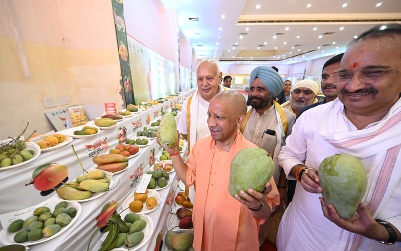 इंदिरा गांधी प्रतिष्ठान में आयोजित आम महोत्सव-2026 का शुभारंभ। 