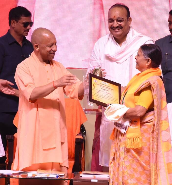इंदिरा गांधी प्रतिष्ठान में आयोजित आम महोत्सव-2026 का शुभारंभ। 