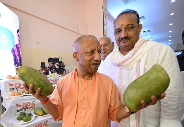 इंदिरा गांधी प्रतिष्ठान में आयोजित आम महोत्सव-2026 का शुभारंभ। 