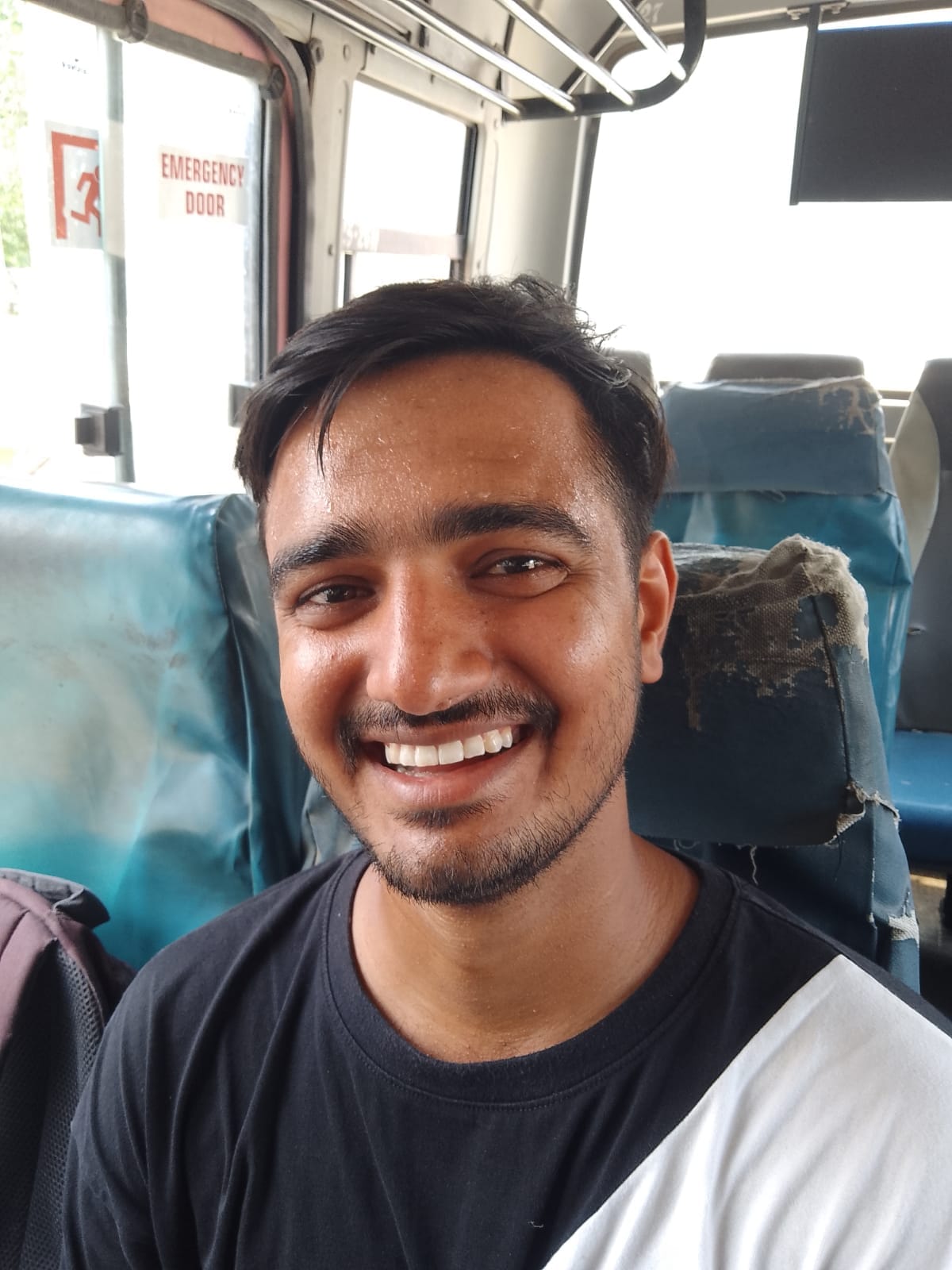फोटो संख्या:70- प्रिया फोटो संख्या:70- प्रिया