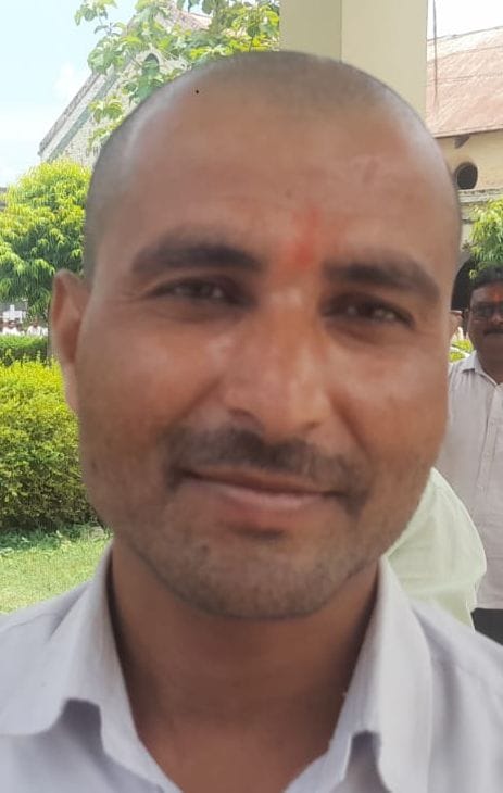 इस्लामिया इंटर कॉलेज से परीक्षा देकर निकलते अभ्यर्थी। संवाद इस्लामिया इंटर कॉलेज से परीक्षा देकर निकलते अभ्यर्थी। संवाद