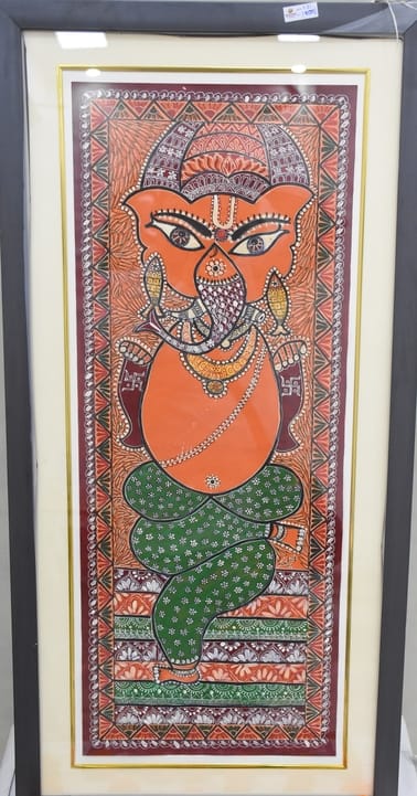 कैसरबाग स्थित ललित कला अकादमी में दो दिवसीय हस्तशिल्प चित्रकला प्रदर्शनी का शनिवार को उद्घाटन ह