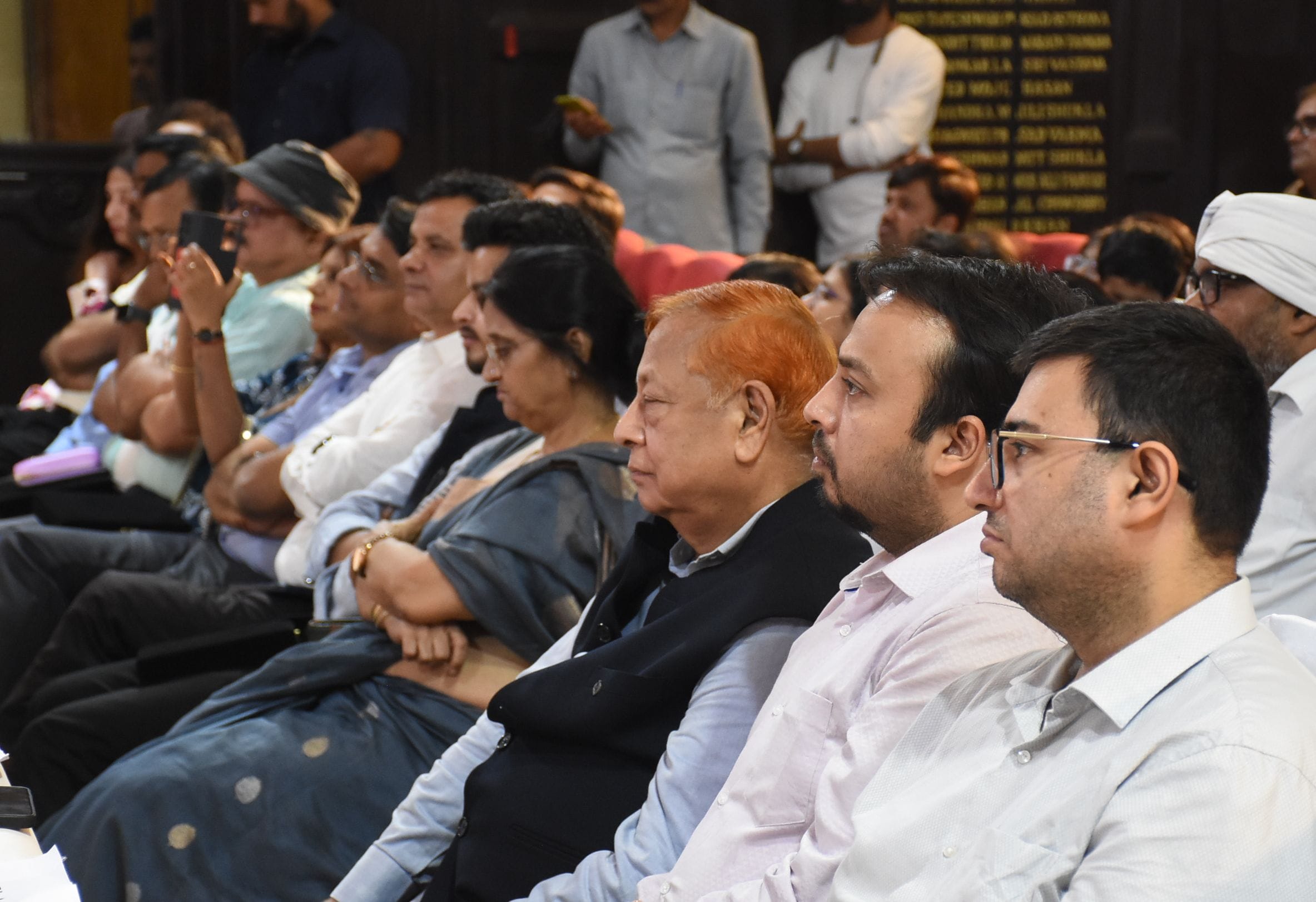 लखनऊ विश्वविद्यालय के मालवीय सभागार में आयोजित अमर उजाला जीवांजलि कार्यक्रम में प्रेरक वक्ता जय लखनऊ विश्वविद्यालय के मालवीय सभागार में आयोजित अमर उजाला जीवांजलि कार्यक्रम में प्रेरक वक्ता जय