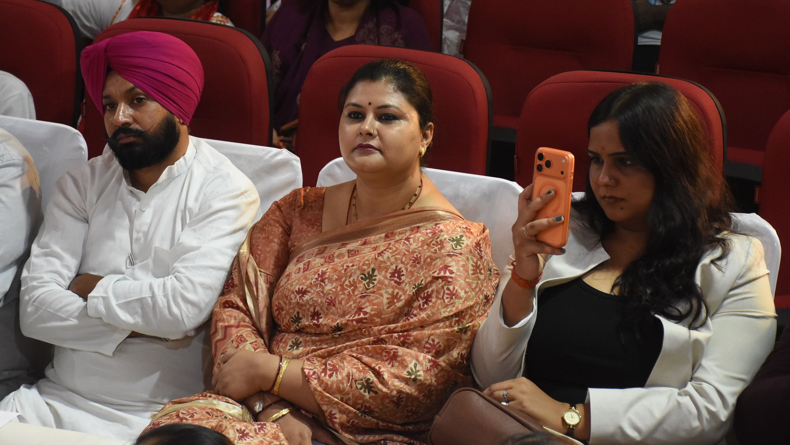 लखनऊ विश्वविद्यालय के मालवीय सभागार में आयोजित अमर उजाला जीवांजलि कार्यक्रम में प्रेरक वक्ता जय लखनऊ विश्वविद्यालय के मालवीय सभागार में आयोजित अमर उजाला जीवांजलि कार्यक्रम में प्रेरक वक्ता जय