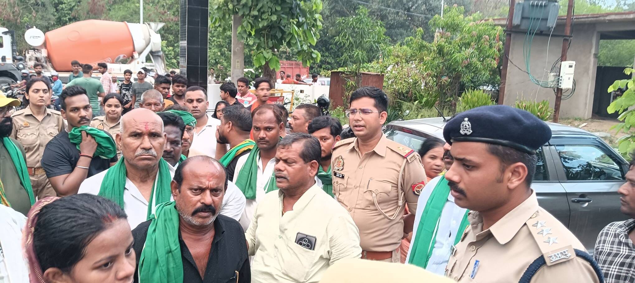 पुलिस की गिरफ्त में मुख्य आरोपी। पुलिस की गिरफ्त में मुख्य आरोपी।