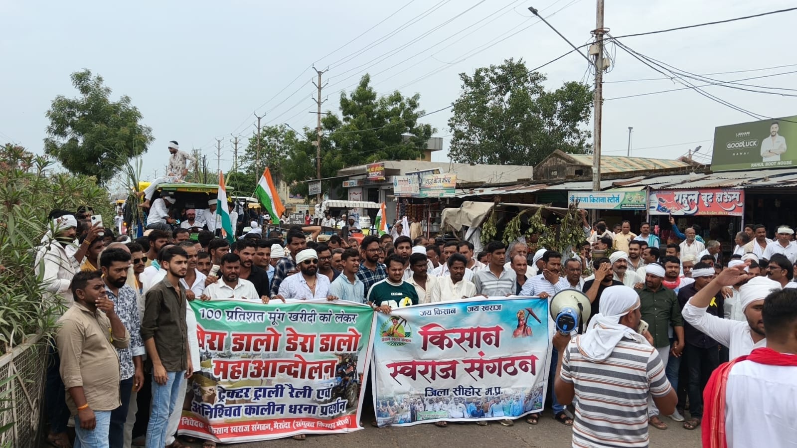 हाईवे बना आंदोलन का अखाड़ा