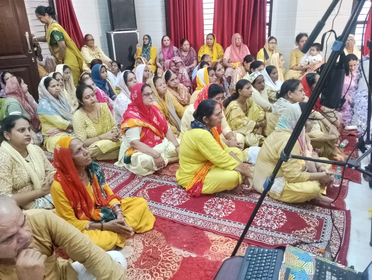 भागवत कथा जीवन को सही दिशा देने का माध्यम : राधा