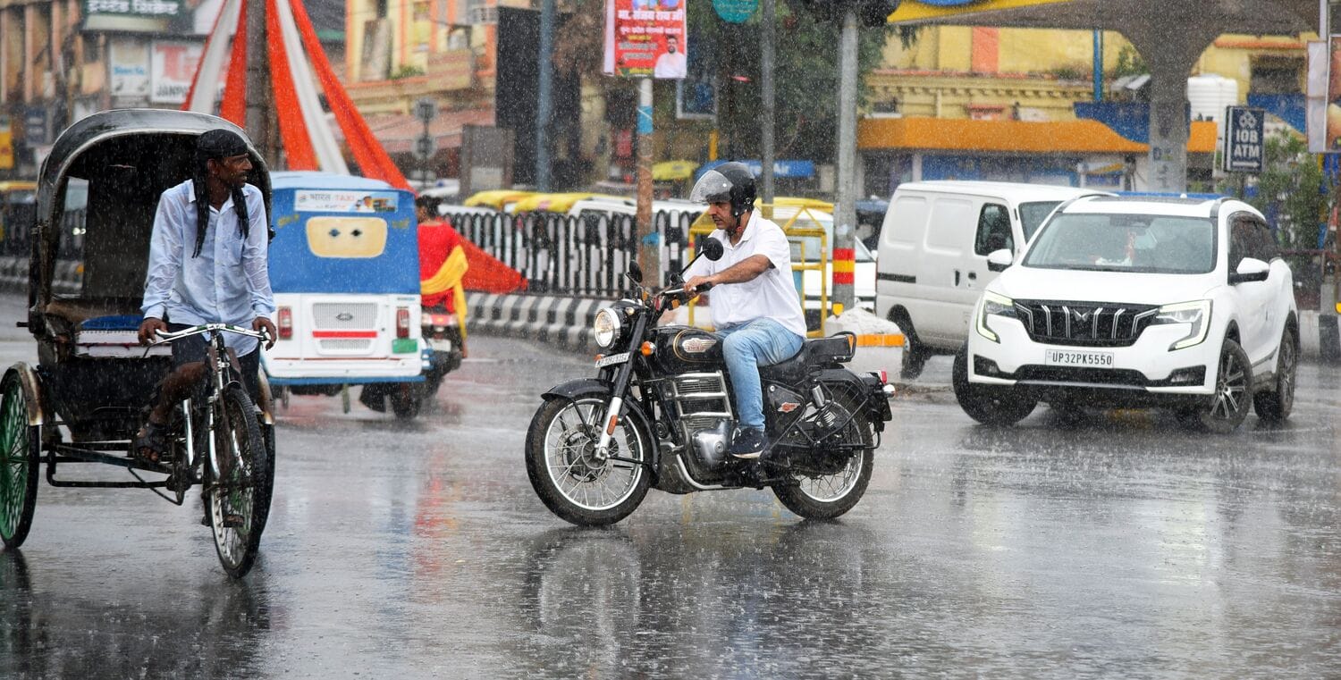 राजधानी में मंगलवार को कई इलाकों में बारिश हुई। राजधानी में मंगलवार को कई इलाकों में बारिश हुई।
