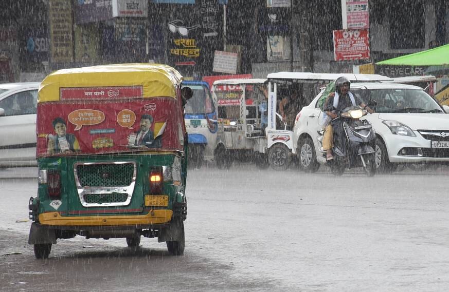 राजधानी में मंगलवार को कई इलाकों में बारिश हुई। राजधानी में मंगलवार को कई इलाकों में बारिश हुई।