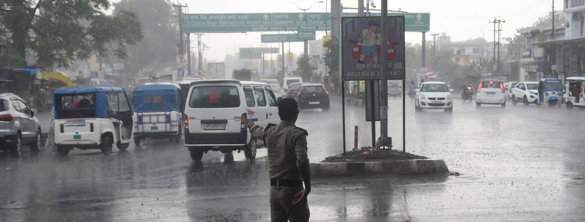 राजधानी में मंगलवार को कई इलाकों में बारिश हुई। राजधानी में मंगलवार को कई इलाकों में बारिश हुई।