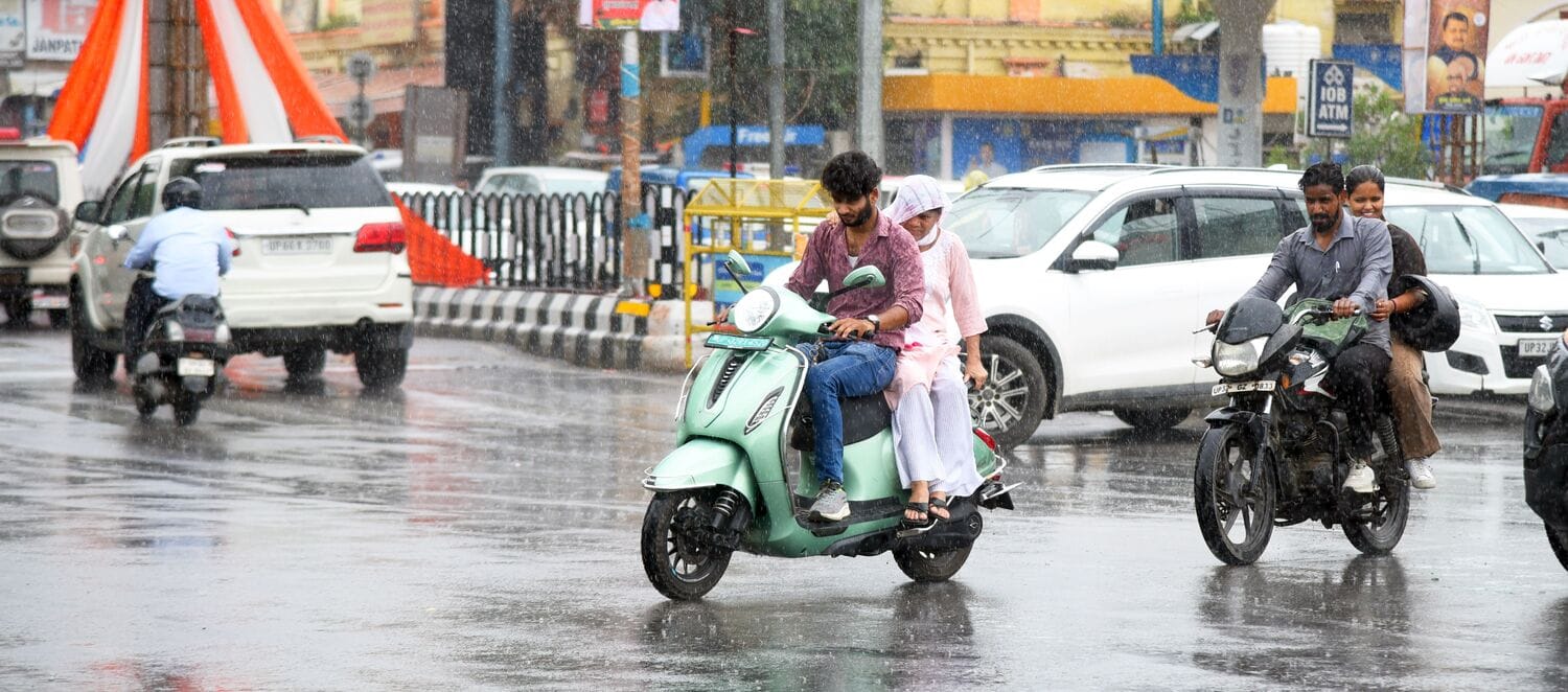 राजधानी में मंगलवार को कई इलाकों में बारिश हुई। राजधानी में मंगलवार को कई इलाकों में बारिश हुई।