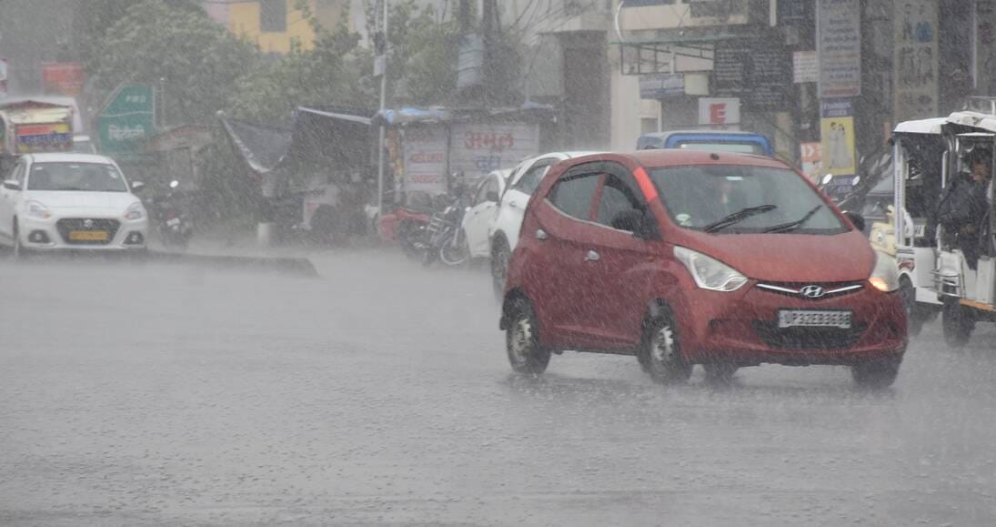 राजधानी में मंगलवार को कई इलाकों में बारिश हुई। राजधानी में मंगलवार को कई इलाकों में बारिश हुई।