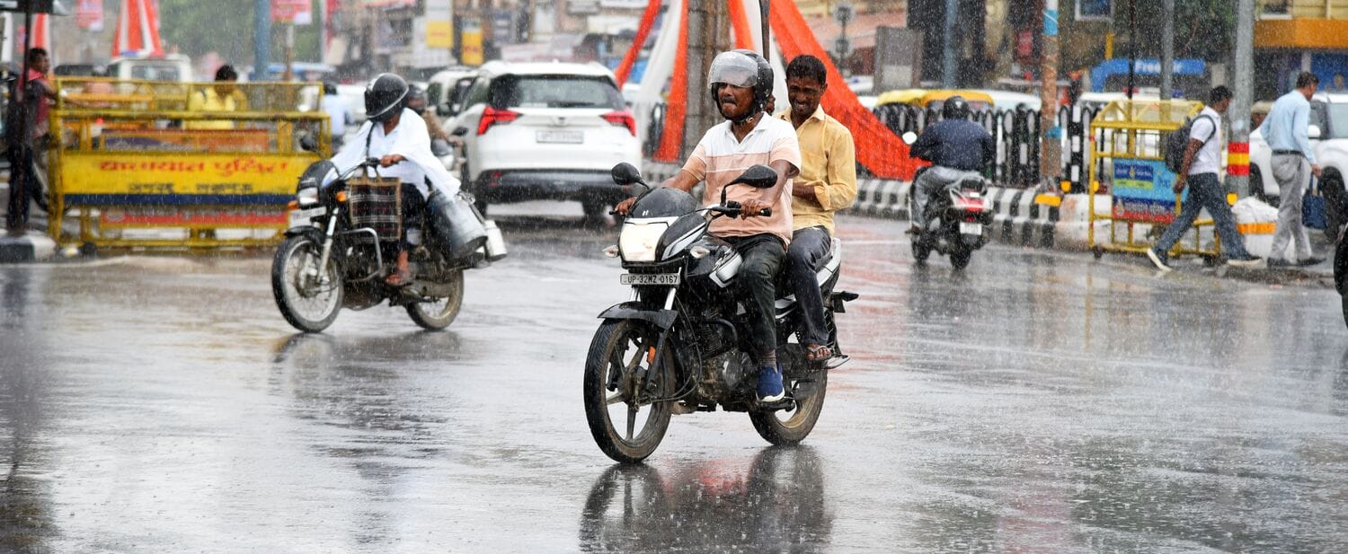 राजधानी में मंगलवार को कई इलाकों में बारिश हुई। राजधानी में मंगलवार को कई इलाकों में बारिश हुई।