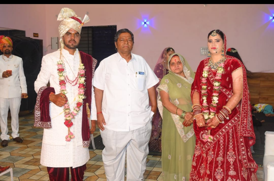 ऐसे करवाई शादी ऐसे करवाई शादी