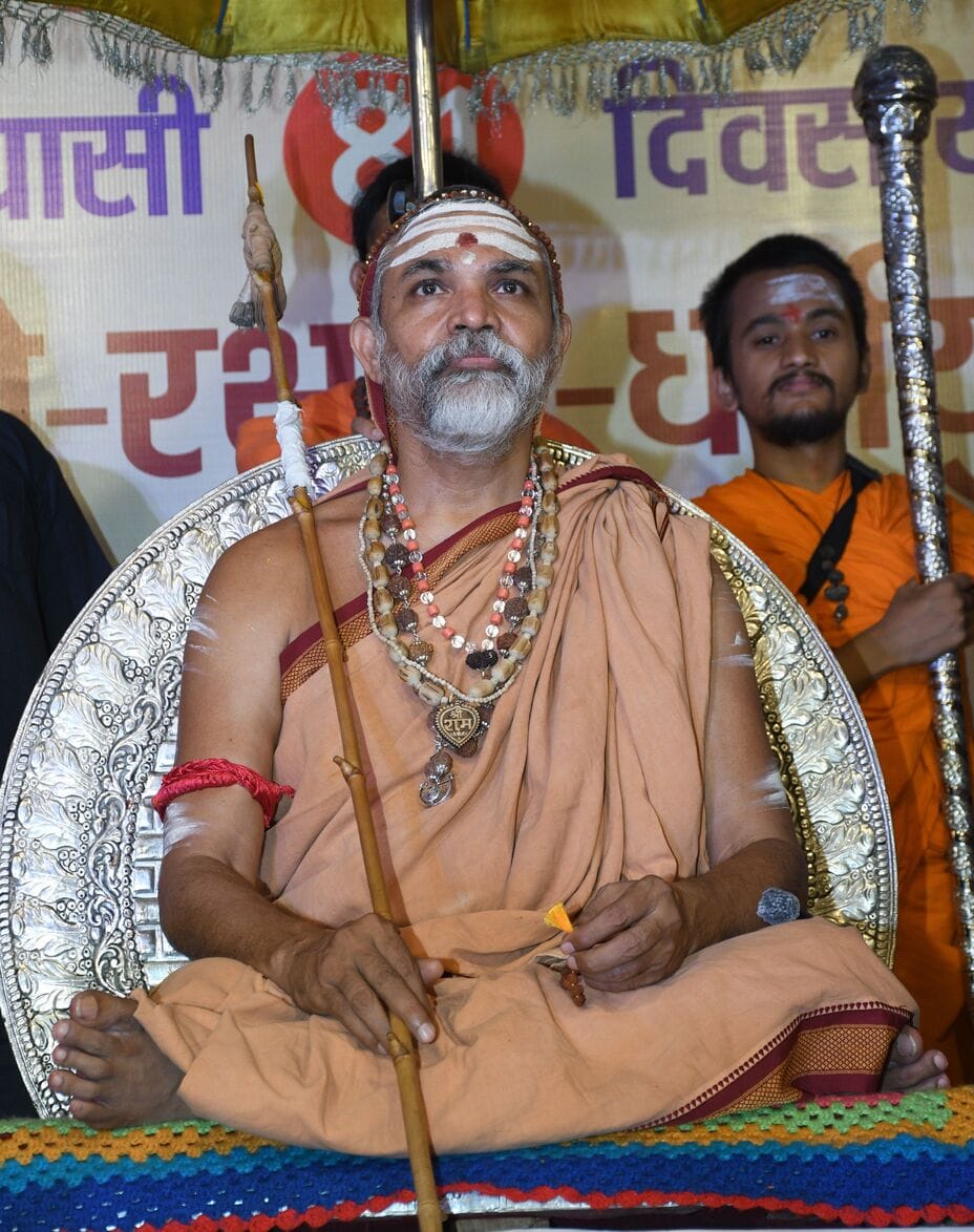 फैजुल्लागंज के लॉन में आयोजित कार्यक्रम में शंकराचार्य स्वामी अविमुक्तेश्वरानंद। फैजुल्लागंज के लॉन में आयोजित कार्यक्रम में शंकराचार्य स्वामी अविमुक्तेश्वरानंद।