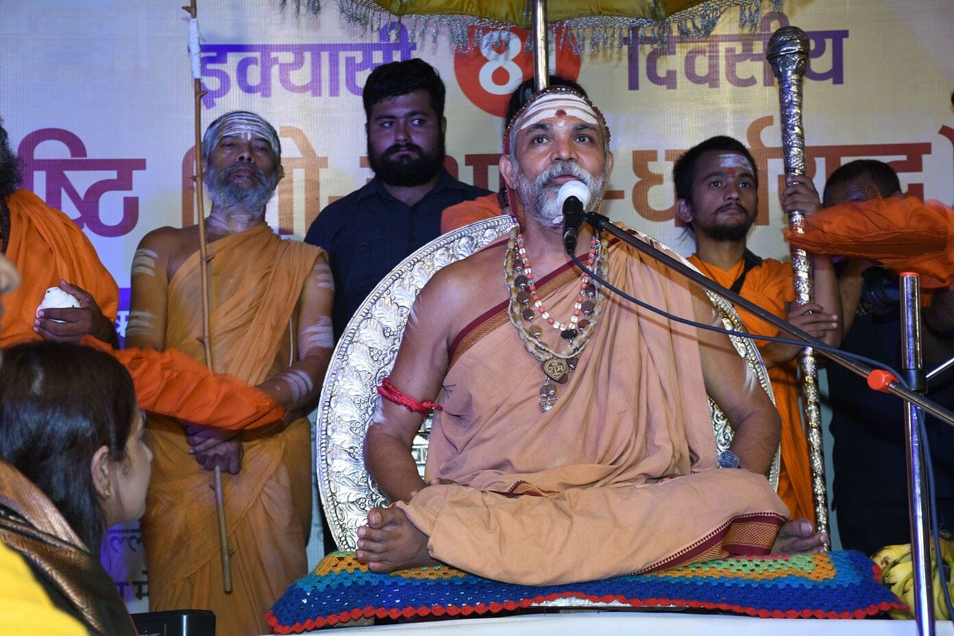 फैजुल्लागंज के लॉन में आयोजित कार्यक्रम में शंकराचार्य स्वामी अविमुक्तेश्वरानंद। फैजुल्लागंज के लॉन में आयोजित कार्यक्रम में शंकराचार्य स्वामी अविमुक्तेश्वरानंद।