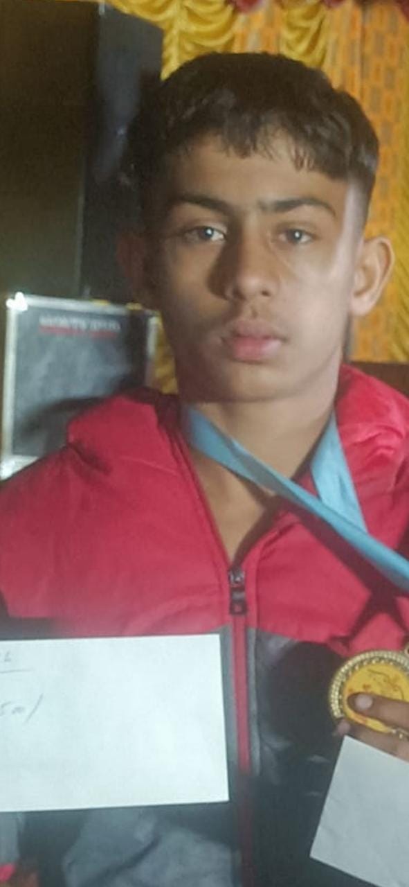 नागरिक अस्पताल में उपचाराधीन अंजली। संवाद नागरिक अस्पताल में उपचाराधीन अंजली। संवाद