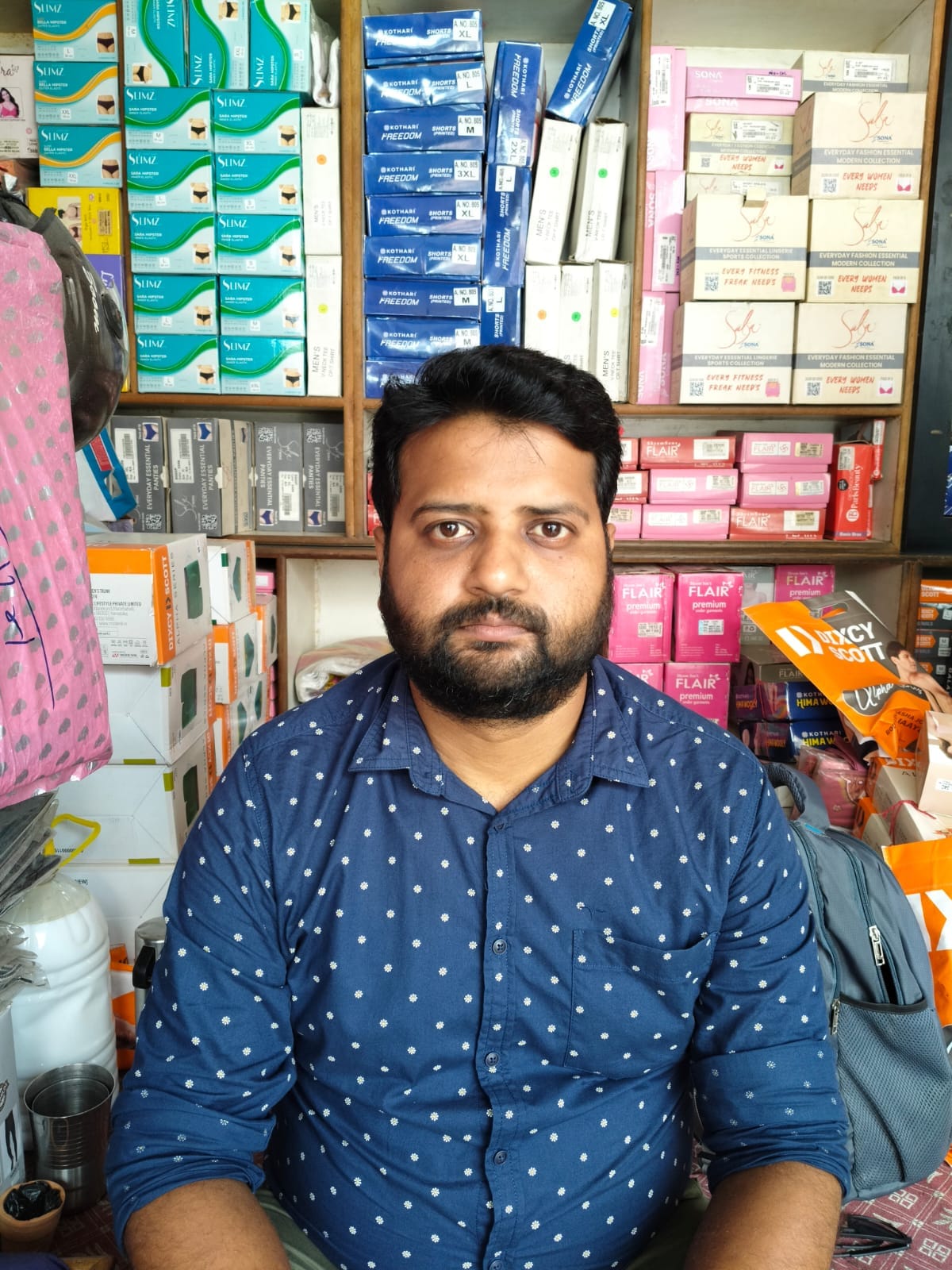 शहर के अयोध्यापुरम में मरम्मत कार्य करते कर्मचारी। स्रोत विभाग। शहर के अयोध्यापुरम में मरम्मत कार्य करते कर्मचारी। स्रोत विभाग।