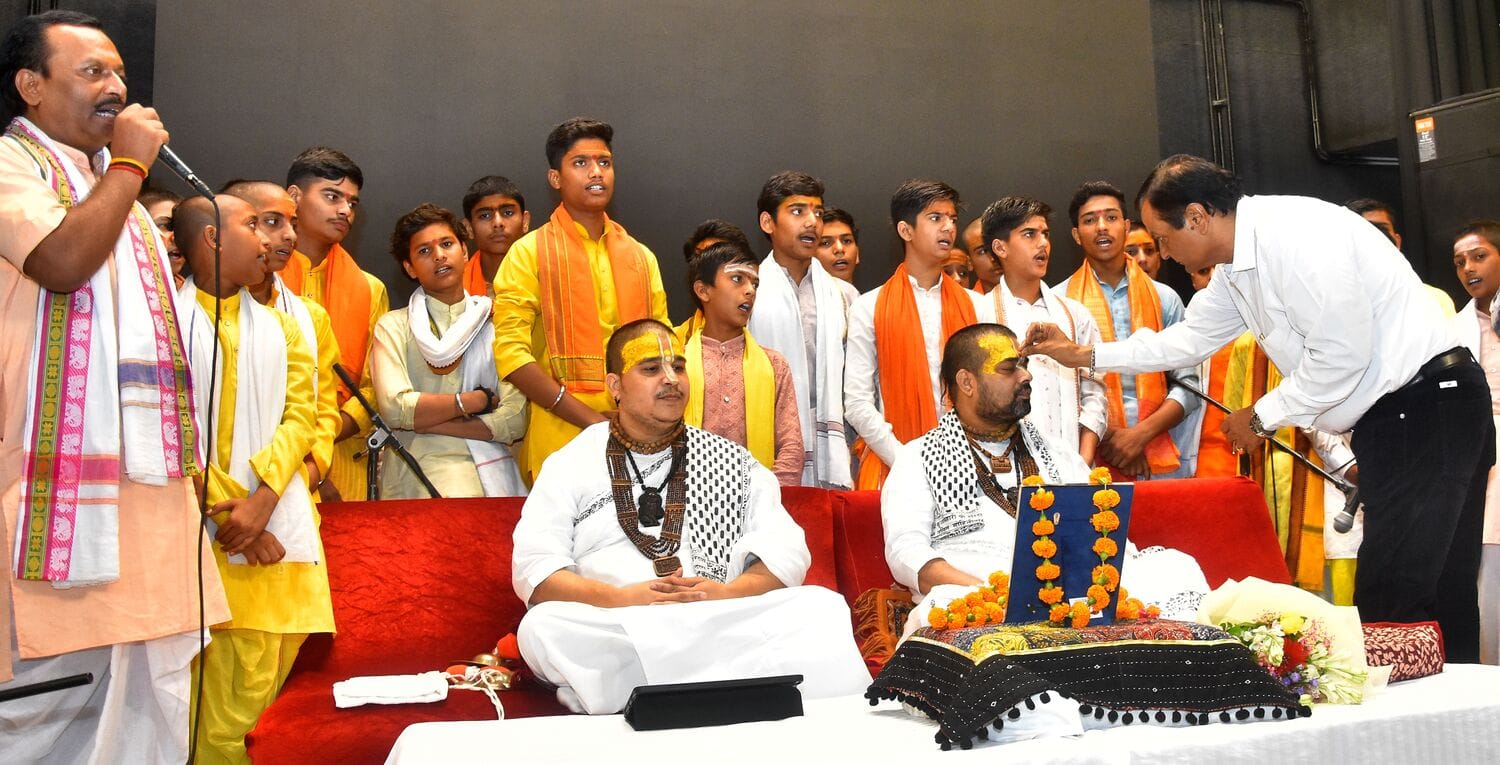 ब्रज-रस की अमृत वर्षा से सराबोर हुई राजधानी ब्रज-रस की अमृत वर्षा से सराबोर हुई राजधानी