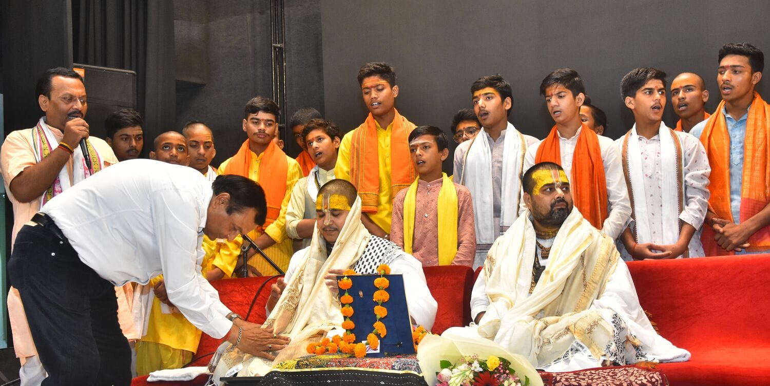 ब्रज-रस की अमृत वर्षा से सराबोर हुई राजधानी ब्रज-रस की अमृत वर्षा से सराबोर हुई राजधानी