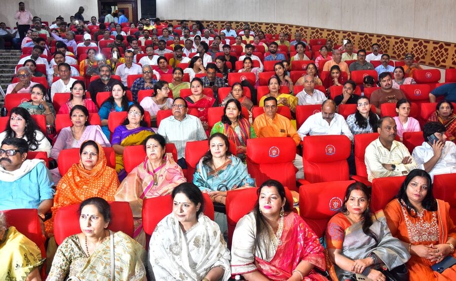 ब्रज-रस की अमृत वर्षा से सराबोर हुई राजधानी ब्रज-रस की अमृत वर्षा से सराबोर हुई राजधानी