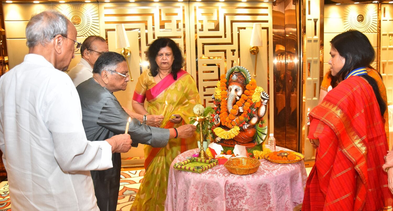 भजन संध्या के साथ रोटरी क्लब के नए वर्ष का शुभारंभ