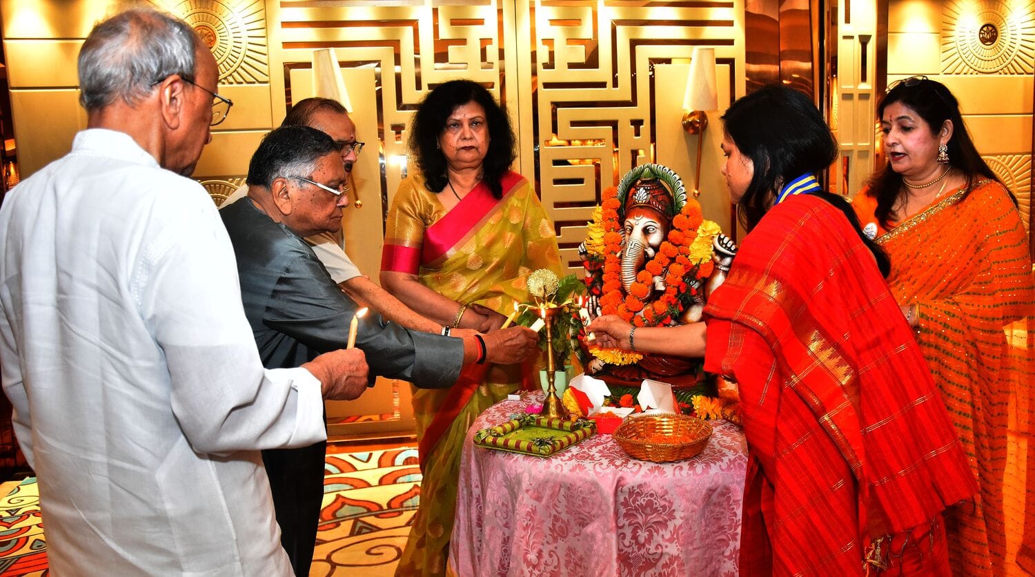 भजन संध्या के साथ रोटरी क्लब के नए वर्ष का शुभारंभ