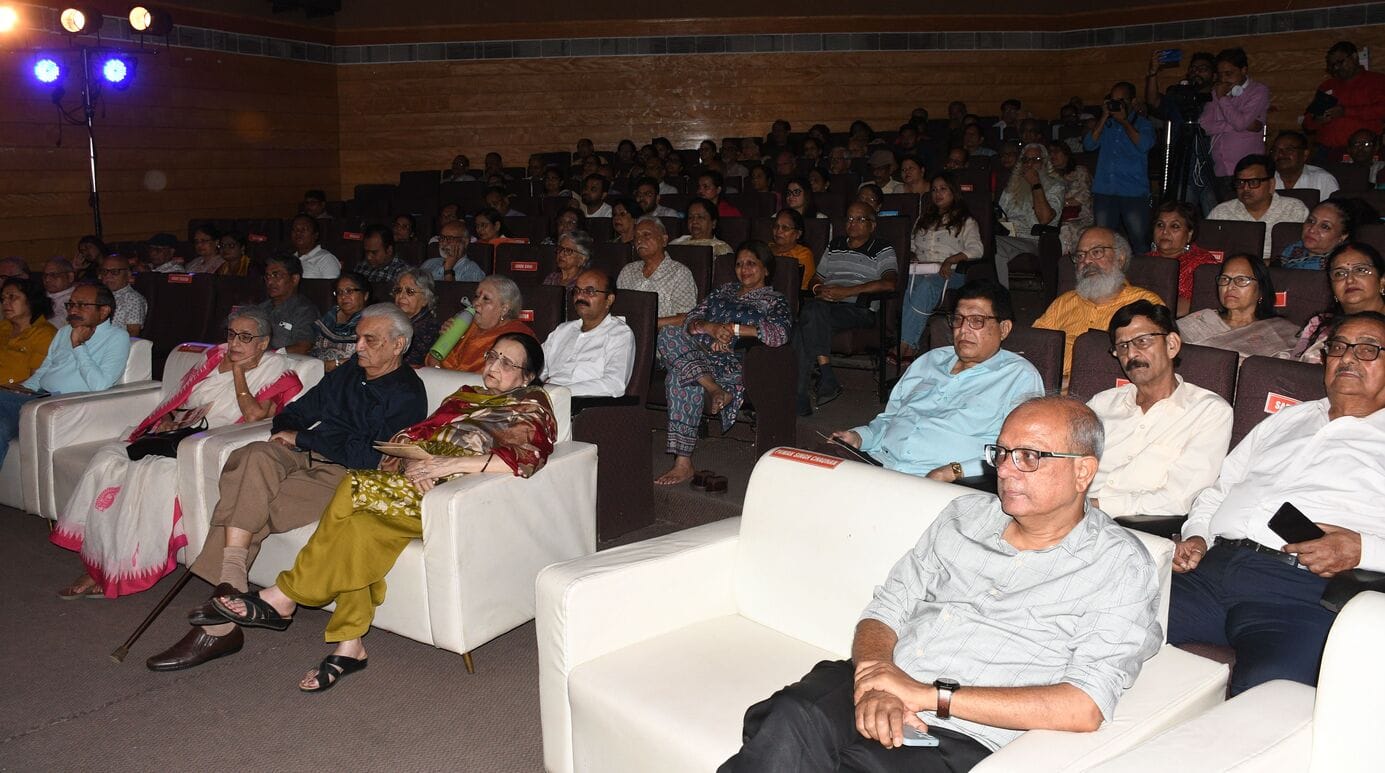 नाटकों ने संवेदनशील कहानियों और दमदार अभिनय से दिल जीत लिया। नाटकों ने संवेदनशील कहानियों और दमदार अभिनय से दिल जीत लिया।