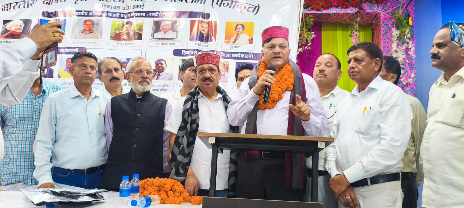 सेवानिवृत्त जिला एवं सत्र न्यायाधीश राकेश चौधरी जिन्हें रविवार को राजा का तालाब में आयोजित भारत सेवानिवृत्त जिला एवं सत्र न्यायाधीश राकेश चौधरी जिन्हें रविवार को राजा का तालाब में आयोजित भारत