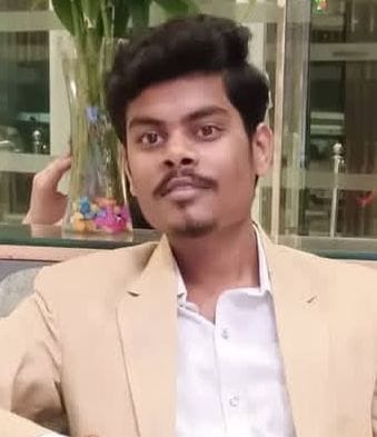 फोटो 11 फैक्ट्री में दोना-पत्तल बनवातीं प्रियंका। संवाद फोटो 11 फैक्ट्री में दोना-पत्तल बनवातीं प्रियंका। संवाद