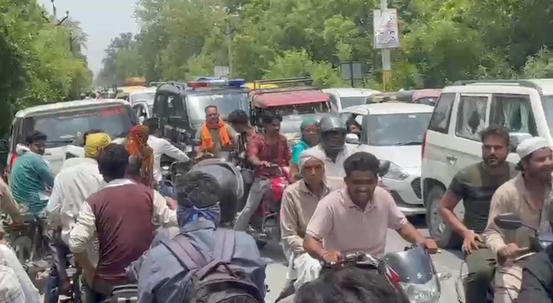 फोटो -27- बैठक में कार्यकर्ताओं को संबोधित करते क्षेत्रीय अध्यक्ष। स्रोत:कार्यकर्ता फोटो -27- बैठक में कार्यकर्ताओं को संबोधित करते क्षेत्रीय अध्यक्ष। स्रोत:कार्यकर्ता
