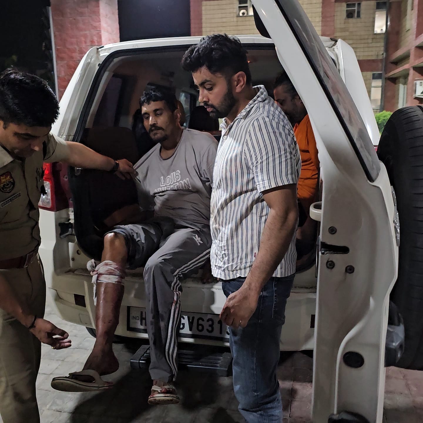 मुठभेड़ में घायल बदमाश पवन। संवाद मुठभेड़ में घायल बदमाश पवन। संवाद