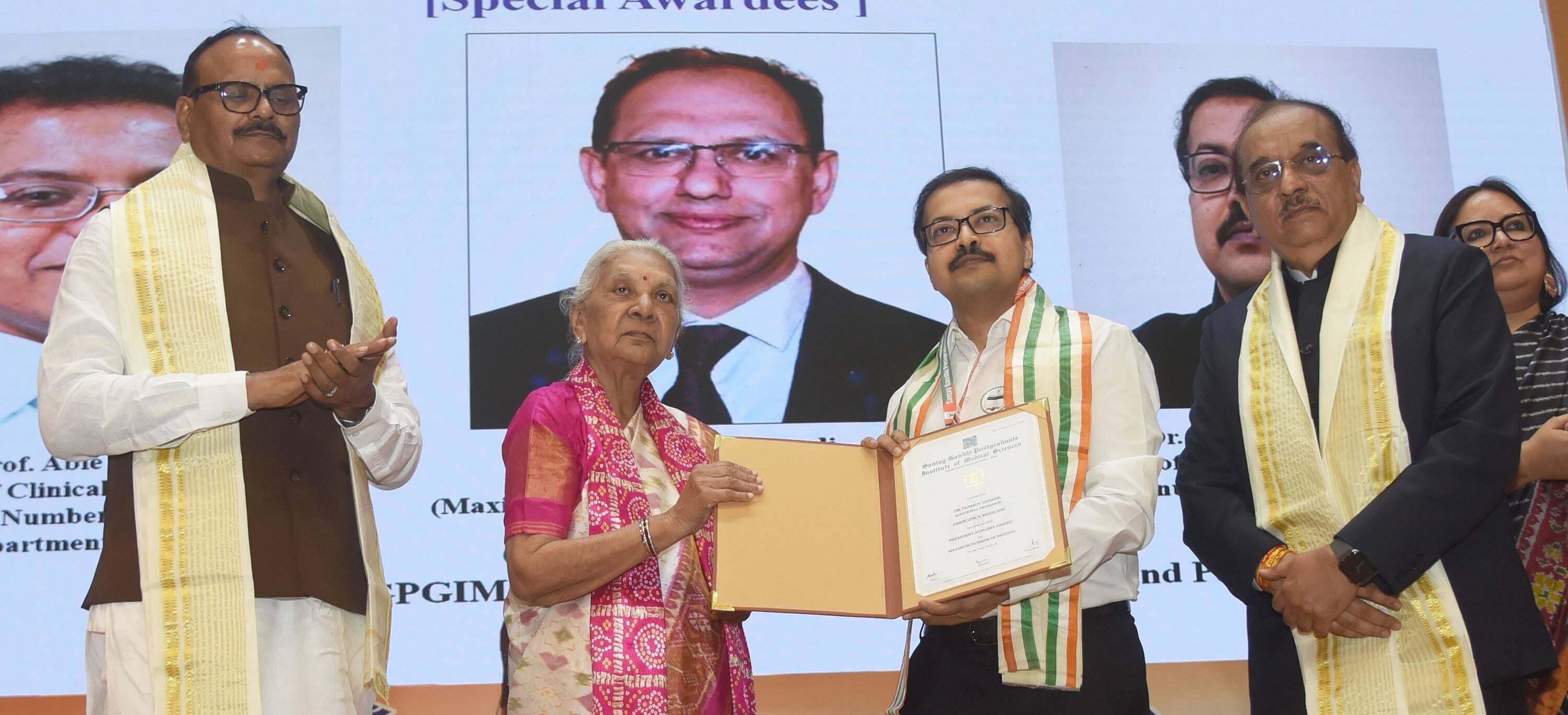 एसजीपीजीआई के दीक्षांत समारोह में 279 विद्यार्थियों को मिली डिग्री।